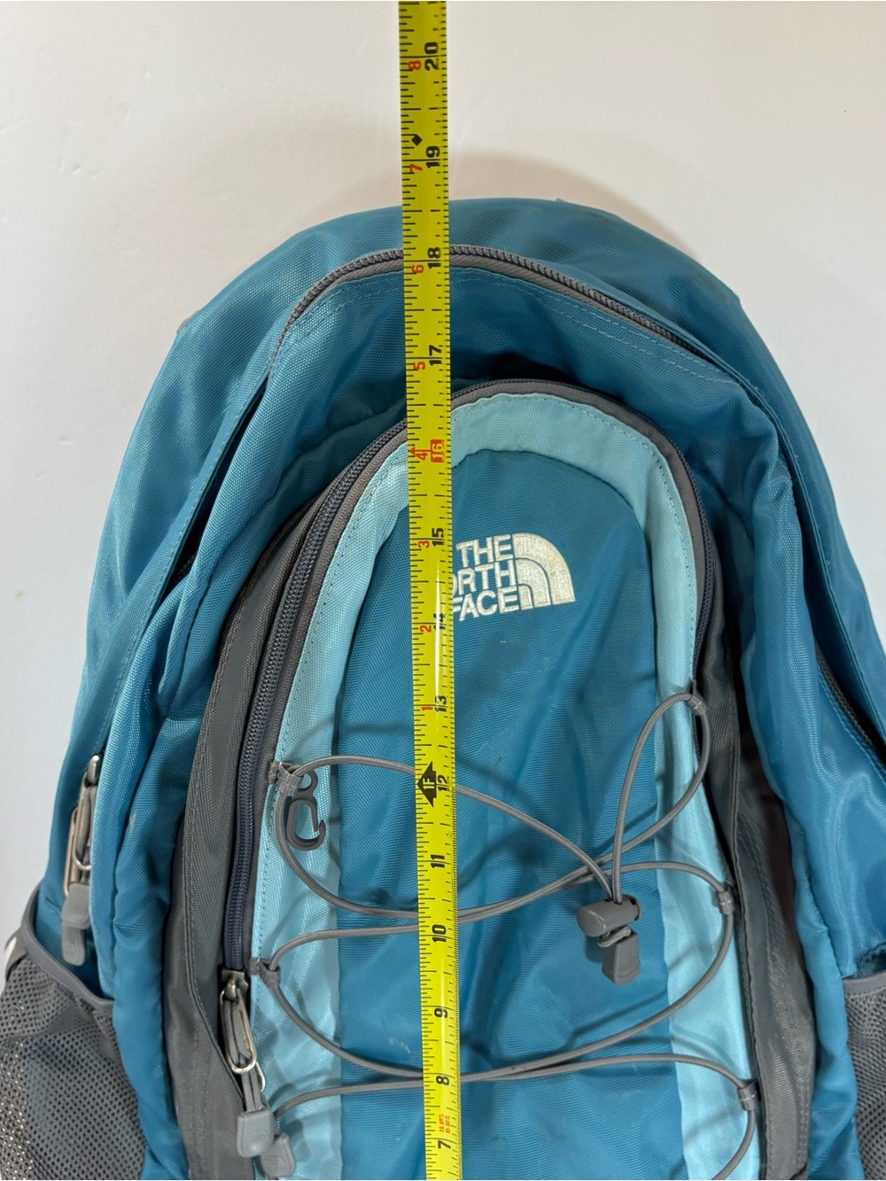 The North Face Blue Gray Jester Backpack Bungee Cord Hiking Outdoor Daypack Read - Picture 13 of 14